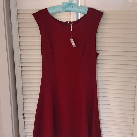 NWT FreeĀ People Fitā& Flare Skater Skirt Darts. Back Zip Deep Red. GreatāBasic! - Picture 1 of 17